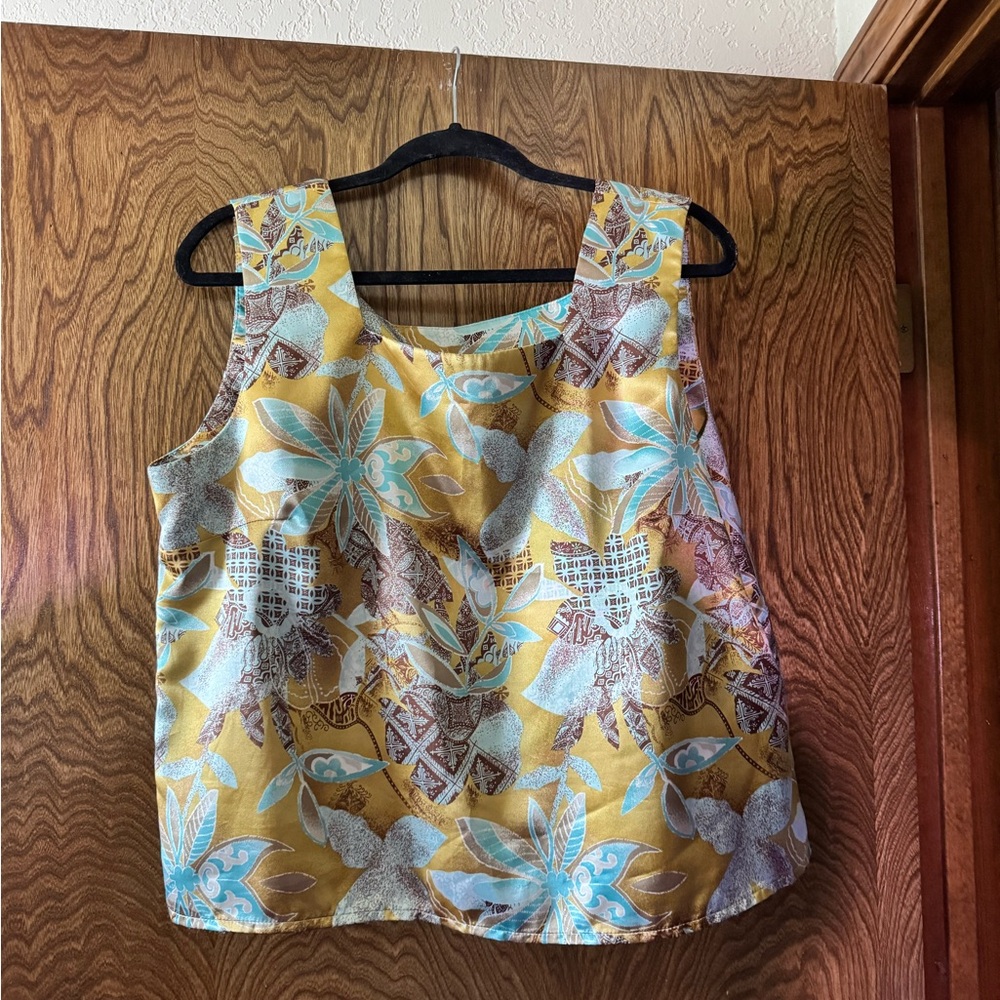 Tropical Print Sleeveless Blouse